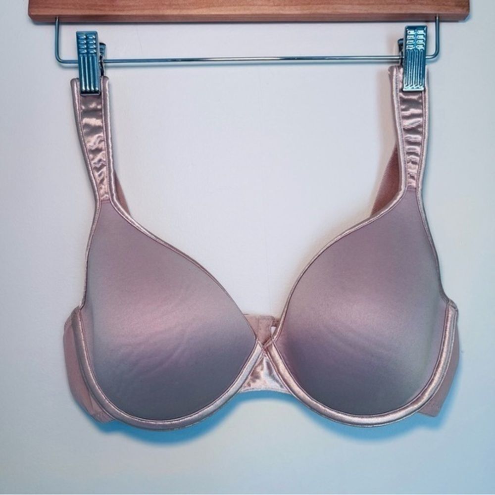 Natori Cream Seamless Underwire Bra